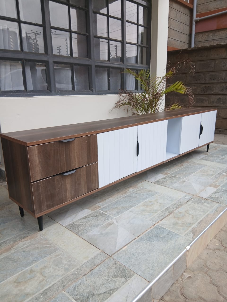 Tv stand